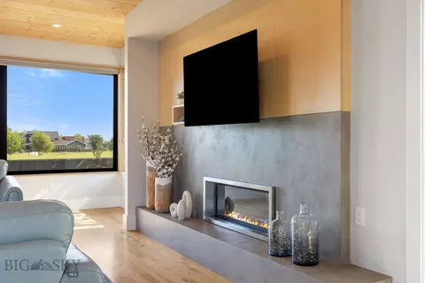 3126 Savannah St, Bozeman, MT 59718