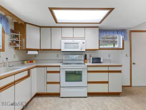 101 E Armitage St, Ennis, MT 59729 photo 27