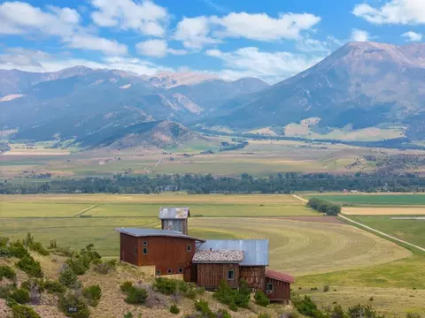 163 Spring Creek Hls, Livingston, MT 59047