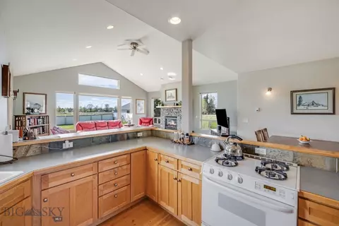 57 Laden Ln, Bozeman, MT 59718 photo 5