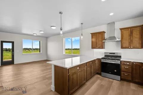 92 Horseshoe Loop, Bozeman, MT 59718 photo 4