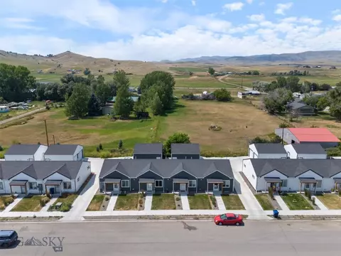 407 Brookline St #C, Livingston, MT 59047