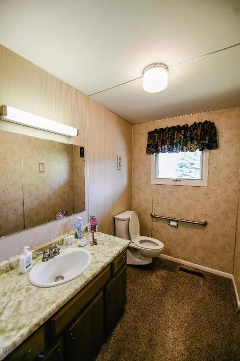 6 S Nelson St, Dillon, MT 59725 photo 9