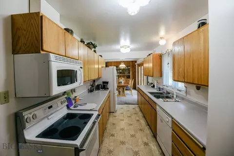 6 S Nelson St, Dillon, MT 59725 photo 7