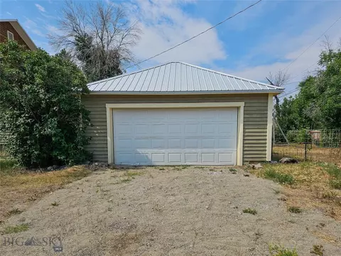 418 E 4th Ave, Big Timber, MT 59011 photo 7