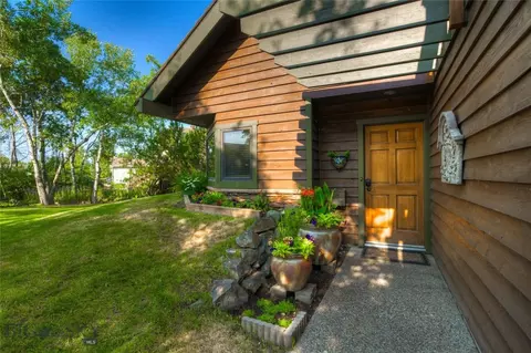 405 8th St, Belgrade, MT 59714