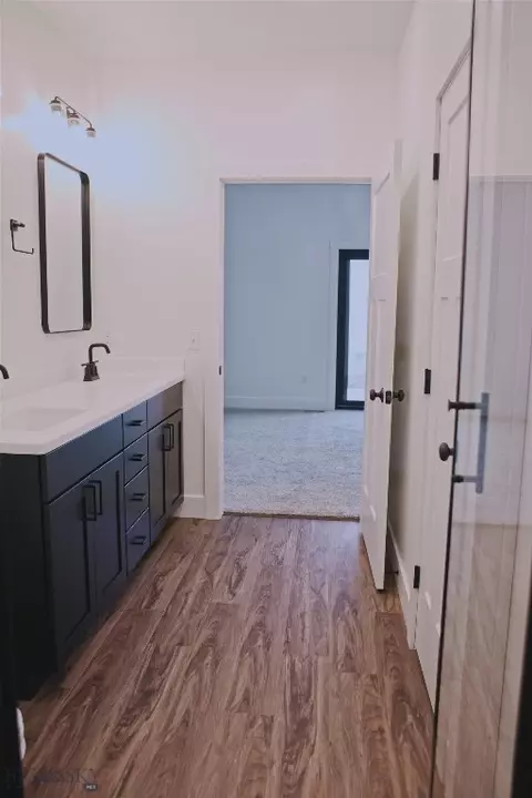 Bath - 46 Platinum Ln, Great Falls, MT 59404 photo 12 of 13