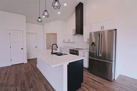 Kitchen - 46 Platinum Ln, Great Falls, MT 59404 photo 3 of 7