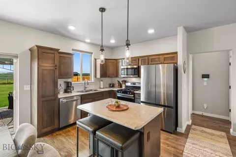 Kitchen - 1303 Powers Blvd, Belgrade, MT 59714 photo 2 of 7