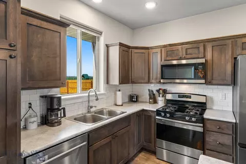 Kitchen - 1303 Powers Blvd, Belgrade, MT 59714 photo 7 of 7
