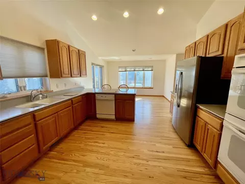 1132 E Center St, Dillon, MT 59725 photo 15
