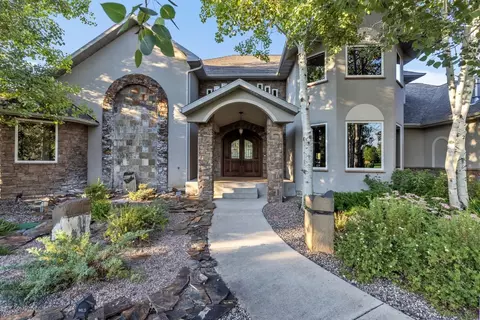 567 Stonegate Dr, Bozeman, MT 59715 photo 2