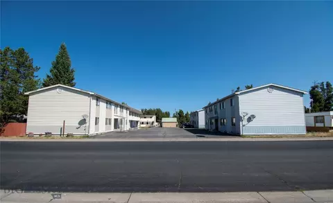 321327 Gibbon Ave, West Yellowstone, MT 59758