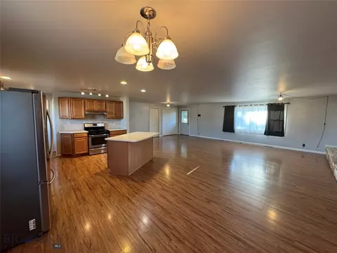 204 W 8th Ave, Big Timber, MT 59011 photo 9