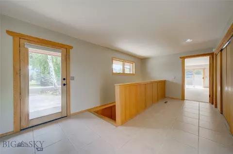 Entry Way - 311 Donegal Dr, Bozeman, MT 59715 photo 4 of 5