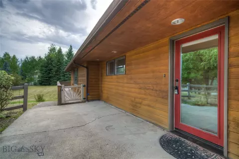 Exterior - 311 Donegal Dr, Bozeman, MT 59715 photo 6 of 8