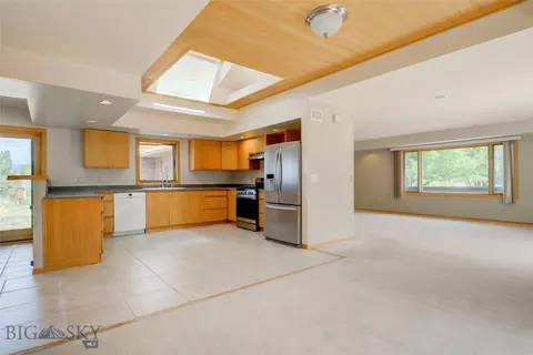 Kitchen - 311 Donegal Dr, Bozeman, MT 59715 photo 5 of 9