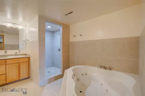 Bath - 311 Donegal Dr, Bozeman, MT 59715 photo 3 of 10