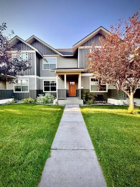 4242 Monroe St #D, Bozeman, MT 59718