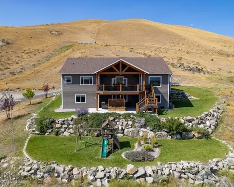 4988 Smallwood Ct, Helena, MT 59601