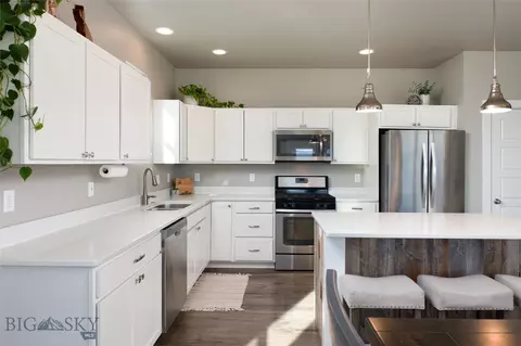 300 Stewart Loop, Bozeman, MT 59718 photo 12