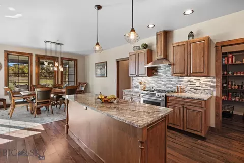Kitchen - 76 Silver Fox Ln, Belgrade, MT 59714 photo 7 of 8