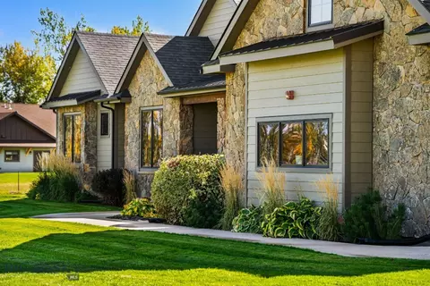 Exterior - 76 Silver Fox Ln, Belgrade, MT 59714 photo 17 of 24