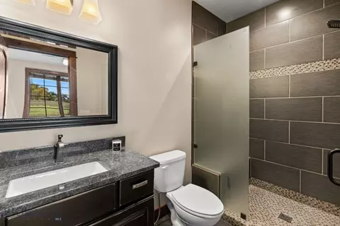 Bath - 76 Silver Fox Ln, Belgrade, MT 59714 photo 6 of 7