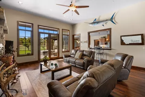 Living - 76 Silver Fox Ln, Belgrade, MT 59714 photo 3 of 5