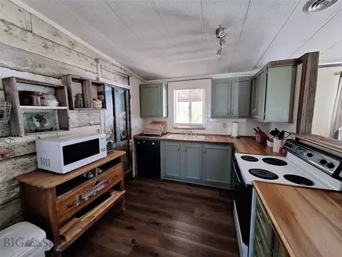 1166 Evans Ave, Butte, MT 59701 photo 8