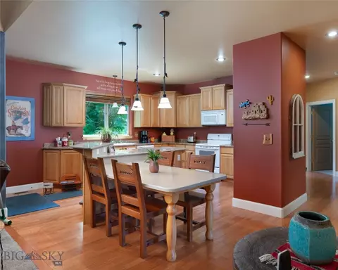 104 Liberty Dr, Bozeman, MT 59715 photo 12