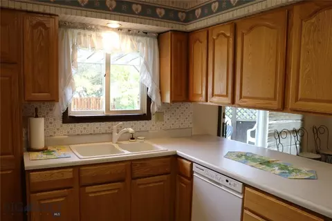 811 Bramble St, Big Timber, MT 59011 photo 8