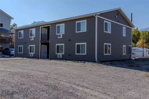 305 Spring St #A-D, Gardiner, MT 59030