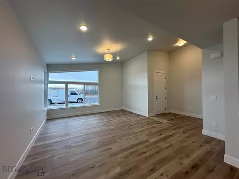 8 Westgate Ave, Bozeman, MT 59718 photo 4
