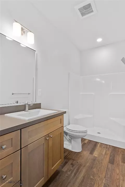 Bath - 16 Westgate Ave, Bozeman, MT 59718 photo 2 of 3