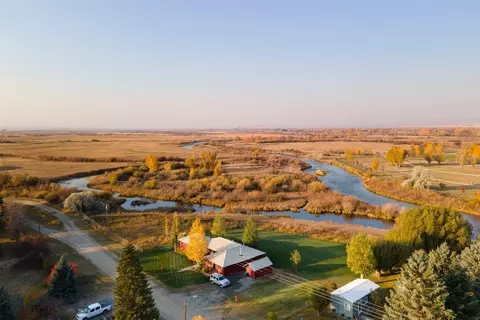 316 S River St, Twin Bridges, MT 59754
