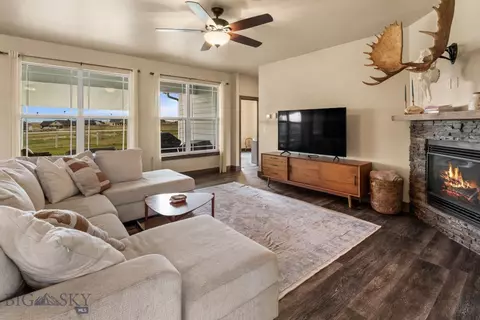 Living - 15 Feather Meadow Pl, Three Forks, MT 59752 photo 2 of 4
