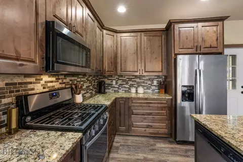 Kitchen - 15 Feather Meadow Pl, Three Forks, MT 59752 photo 6 of 7