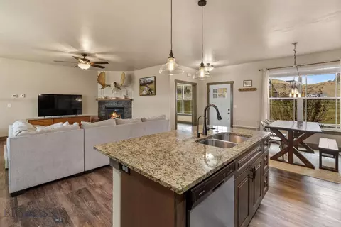 Kitchen - 15 Feather Meadow Pl, Three Forks, MT 59752 photo 5 of 7