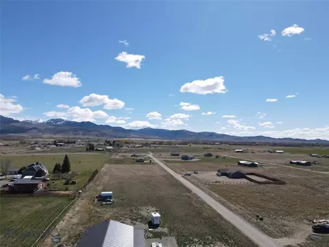 28 Ruby Rock Dr, Sheridan, MT 59749