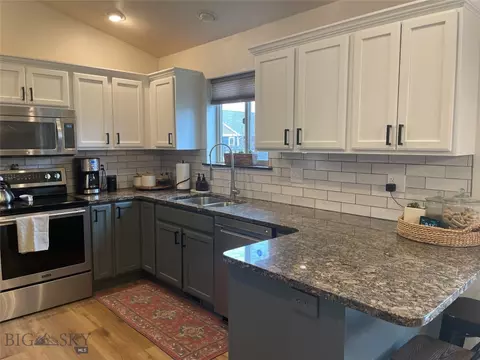 147 Cedar Shade Ln, Bozeman, MT 59718 photo 2