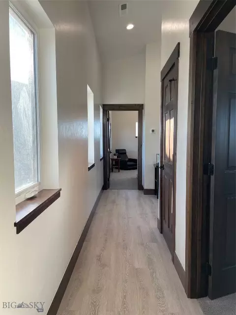 Entry Way - 109 Cushing Rd, Manhattan, MT 59741 photo 6 of 10