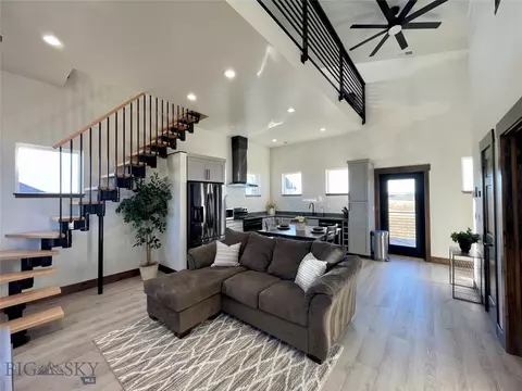 Living - 109 Cushing Rd, Manhattan, MT 59741 photo 6 of 7