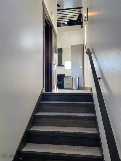 Entry Way - 109 Cushing Rd, Manhattan, MT 59741 photo 7 of 10