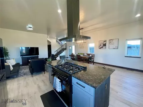 Kitchen - 109 Cushing Rd, Manhattan, MT 59741 photo 6 of 17