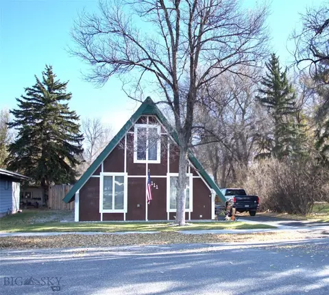 111 2nd Ave E, Three Forks, MT 59752