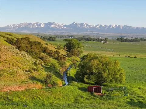 440 Hwy 10 E, Big Timber, MT 59011