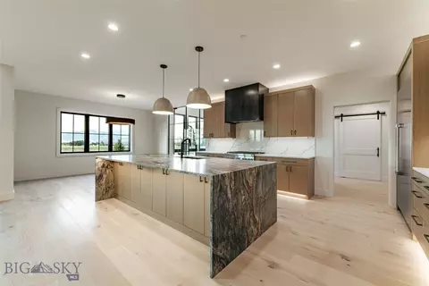 Kitchen - 185 Forest View Dr, Bozeman, MT 59715 photo 6 of 15