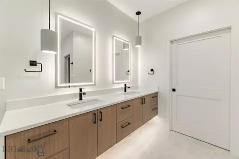 Bath - 185 Forest View Dr, Bozeman, MT 59715 photo 6 of 12
