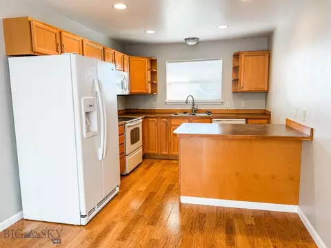 701 N N St #D, Livingston, MT 59047